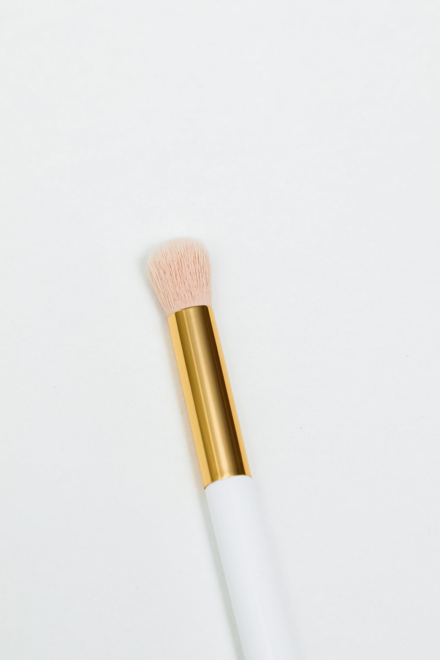 E12 Fluffy Concealer Brush